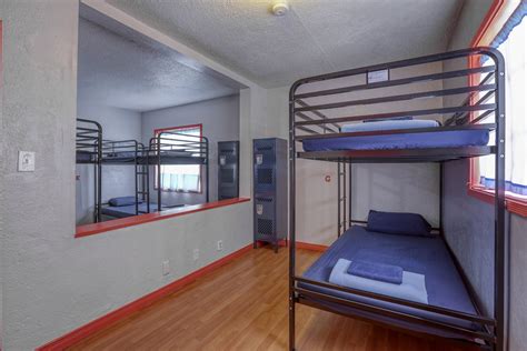 Sin City Hostel .